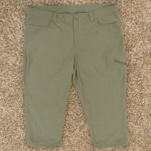 Eddie Bauer Capri Pants Women's 14 Olive Green Zip Cargo‎ Hiking Outdoors Nylon